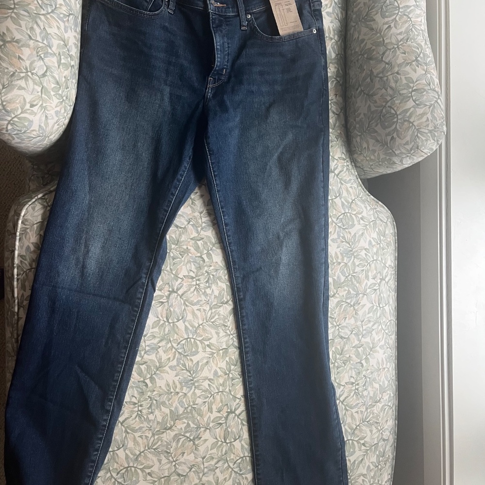 NWT Levi’s Straight Shaping Jeans - Picture 7 of 7